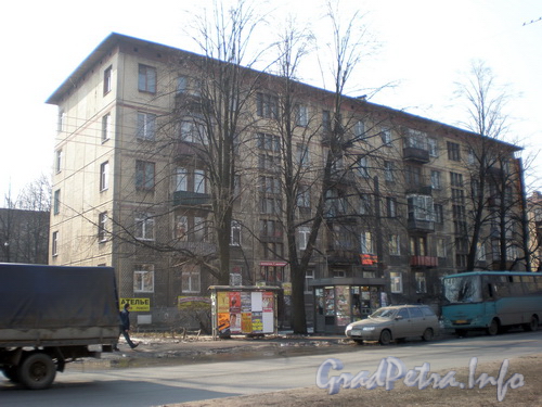 Кантемировская ул., д. 33,  общий вид здания. Фото 2008 г.