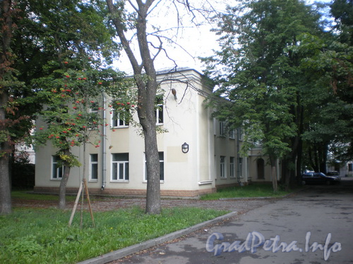 Ул. Моисеенко, д. 28 А, общий вид здания. Фото 2008 г.