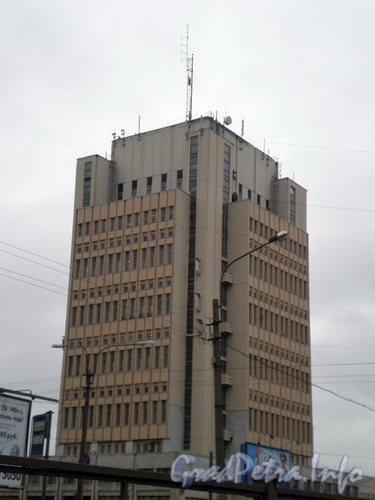 Ул. Орджоникидзе, д. 42, общий вид здания. Фото 2008 г.