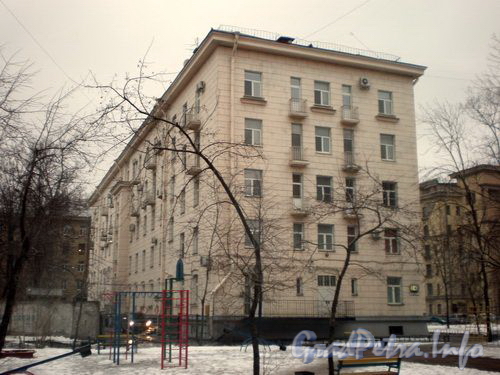 Благодатная ул., д. 24. Общий вид здания. Январь 2009 г.