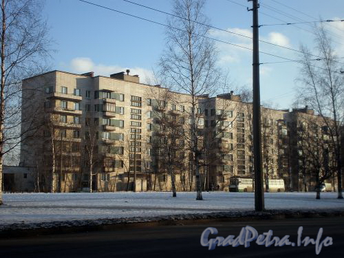 Варшавская ул., д. 118. Обший вид здания от Краснопутиловской улицы. Февраль 2009 г.