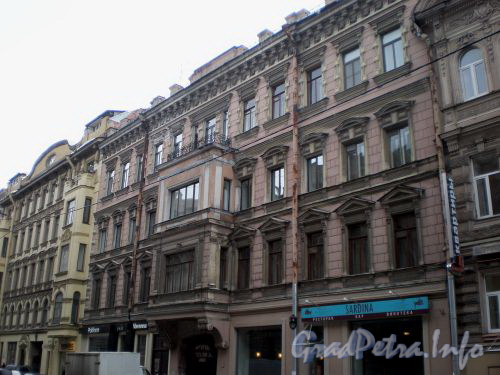 Ул. Рубинштейна, д. 6. Фасад здания. Фото март 2008 г.