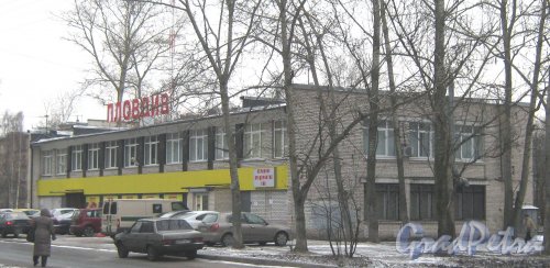 2-Комсомольская ул., дом 38. Фрагмент здания. Вид со стороны дома 41. Фото 12 января 2014 г.
