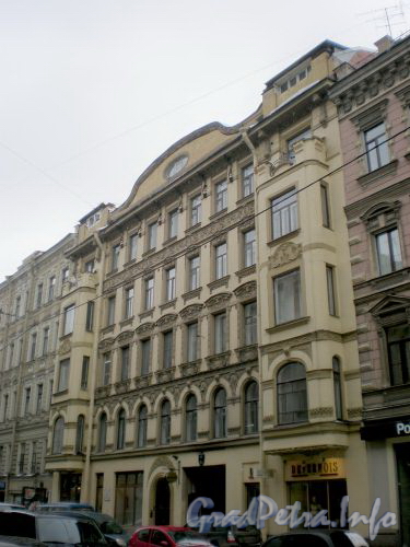 Ул. Рубинштейна, д. 4. Фасад здания. Фото март 2008 г.