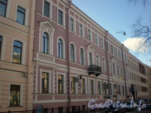 Фурштатская ул., д. 37. Фасад здания. Март 2009 г.