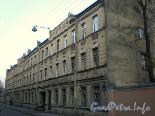 Днепропетровская ул., д. 6. Общий вид здания. Октябрь 2008 г.