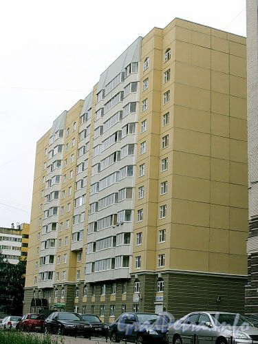 Ул. Есенина, д. 16, к. 1. Общий вид здания. Фото июнь 2009 г.