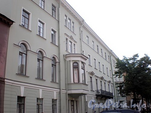 Ул. Чайковского, д. 27 (правая часть). Особняк В. П. Давыдова. Фасад здания. Фото сентябрь 2009 г.