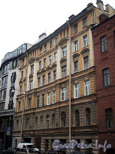 4-я Советская ул., д. 37. Бывший доходный дом. Фасад здания. Фото август 2009 г.