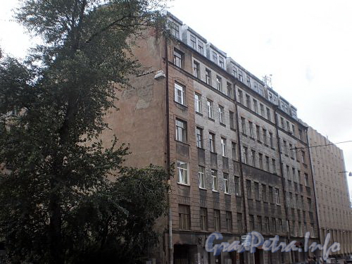 Курляндская ул., д. 8. Бывший доходный дом. Общий вид здания. Фото июль 2009 г.