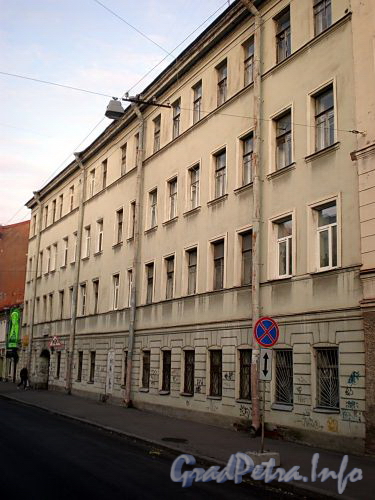 Ул. Черняховского, д. 29-31. Фасад жилого дома. Фото октябрь 2009 г.