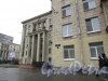 Ивановская улица, дом 26, литера А. Торец с колоннадой со стороны улицы Седова. Фото 16 февраля 2020 г.
