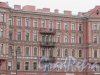 улица Льва Толстого, дом 1-3, литера А. Центральная часть фасада доходного дома В. М. Корзинина со стороны площади. Фото 3 марта 2020 г.
