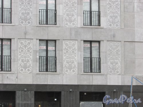 10-я Советская улица, дом 8. ЖК «Veren Place». Фрагмент оформления фасада корпуса со стороны улицы Моисеенко. Фото 2 марта 2019 года.
