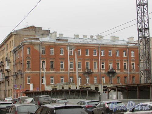 улица Александра Невского, дом 6, литера А. Вид на жилой дом до строительства гостиницы. Фото 2 марта 2019 года.
