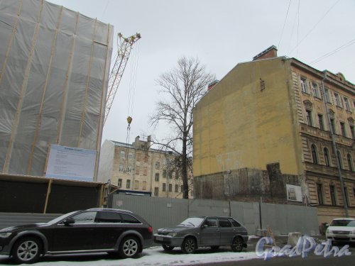 8-я Советская улица, дом 20-22 (дом 22). Вид участка после сноса строений на участке. Фото 12 марта 2019 года.