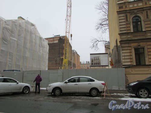 8-я Советская улица, дом 20-22. Вид участка после сноса строений на участке с перспективой на 9-ю Советскую улицу. Фото 12 марта 2019 года.
