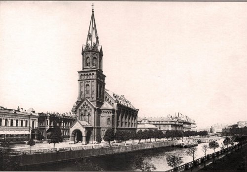 Большая Морская улица, дом 58. Реформатская кирха на Мойке. Фото начала XIX века.