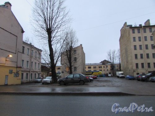 Днепропетровская улица, дом 63, литера Б. Общий вид участка. Фото 25 декабря 2019 года.