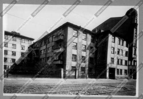Фасад дома №8-10 на улице Моисеенко. Дата съёмки: 1960 г. Автор съёмки: не установлен.