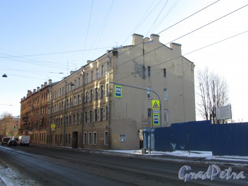 Расстанная улица, дом 13 и дом 15. Общий вид жилых домов. Фото 6 февраля 2020 года.
