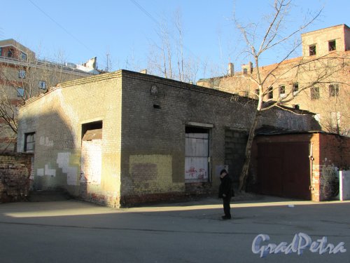 Курская улица, дом 11. ТЭЦ бань Кудрявцева со стороны двора. Фото 25 февраля 2020 г.
