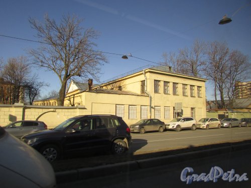 Черниговская улица, дом 5, литера Д. Вид старых корпусов со стороны Лиговского проспекта. Фото 25 февраля 2020 г.
