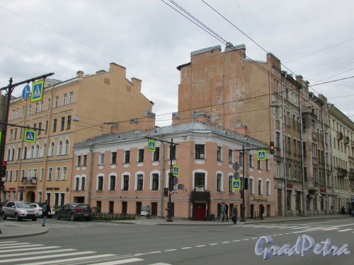 3-я Советская улица, дом 18 / Суворовский пр., д. 6. Общий вид участка. Фото 7 мая 2020 г.
