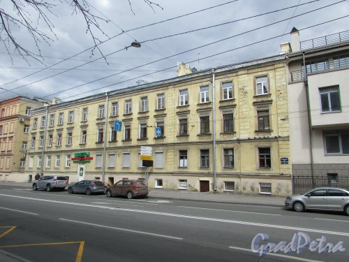 Тульская улица, дом 2 (Суворовский пр., д. 65, литера Ч). Фасад здания. Фото 7 мая 2020 г.