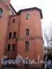 Ул. Чапаева, д. 21. Фрагмент фасада здания. Вид со двора. Фото апрель 2010 г.