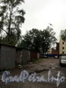 Проезд между Астраханской и Оренбургской улицами. Бывший Крепачев (Майкопский) переулок. Вид от Астраханской улицы. Фото август 2010 г.
