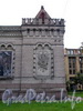 Кирочная ул., д. 43. Здание музея А.В. Суворова. Фрагмент фасада правого крыла здания. Фото сентябрь 2010 г.