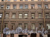 Верейская ул., д. 27. Фрагмент фасада. Фото август 2010 г.