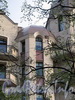 Можайская ул., д. 24-26. Фрагмент фасада. Вид с Клинского проспекта. Фото май 2010 г.