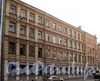 Можайская ул., д. 41 (угловая и левая части) / Малодетскосельский пр., д. 6. Фасады по Можайской улице. Фото август 2010 г.