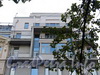 Мичуринская ул., д. 6. Фрагмент фасада нового лицевого корпуса. Фото октябрь 2010 г.