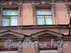 Ул. Достоевского, д. 29. Оформление окон третьего и четвертого этажей. Фото февраль 2011 г.