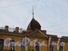 Ул. Блохина, д. 21. Башня со шпилем. Фото апрель 2011 г.