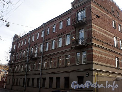 Ул. Котовского, д. 4. Фасад здания. Фото апрель 2010 г.