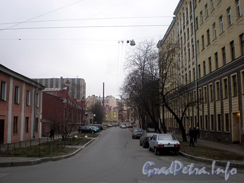 Перспектива Бобруйской улицы в сторону улицы Комиссара Смирнова. Фото декабрь 2009 г.