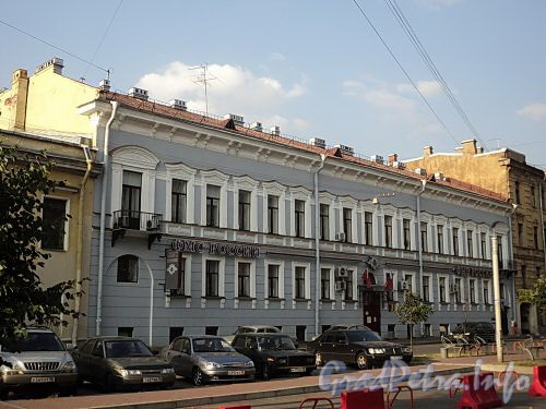 Захарьевская ул., д. 10. Общий вид. Фото июль 2010 г.