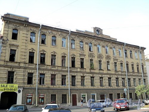 Захарьевская ул., д. 12. Фасад здания. Фото июль 2010 г.