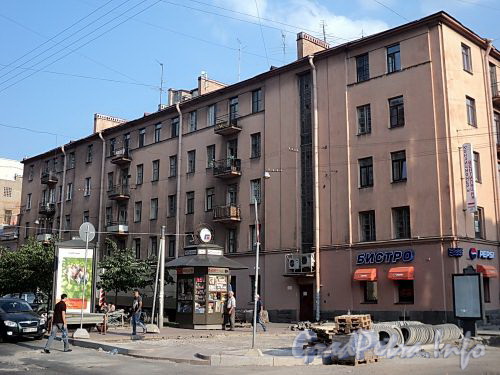 Захарьевская ул., д. 27 / пр. Чернышевского, д. 10. Фасад по улице. Фото июль 2010 г.