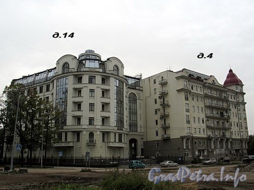 Дом 14 по Кемской улице и дом 4 по набережной Мартынова. Вид со стороны Прожекторной улицы. Фото сентябрь 2010 г.