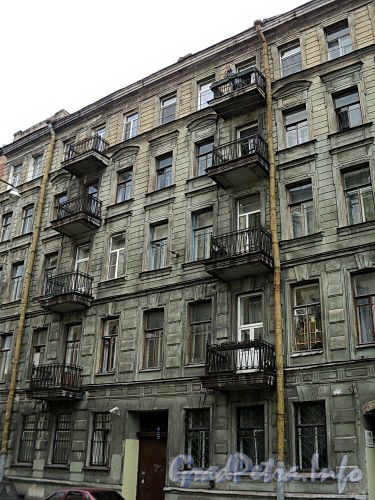 Верейская ул., д. 31. Балконы. Фото май 2010 г.