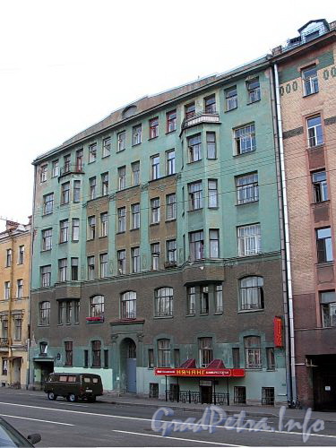 Рузовская ул., д. 19. Доходный дом Б.И. Гиршовича. Фасад здания. Фото август 2010 г.
