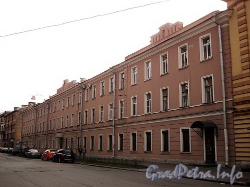 Мичуринская ул., д. 14 (левая часть). Общий вид. Фото октябрь 2010 г.
