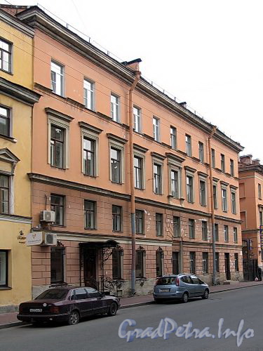 Гагаринская ул., д. 12 (левый корпус). Общий вид. Фото сентябрь 2010 г.