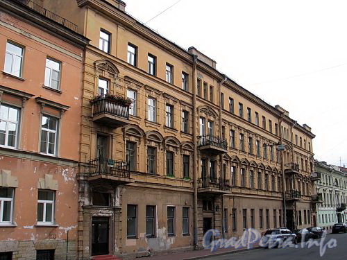 Гагаринская ул., д. 14. Фасад здания. Фото сентябрь 2010 г.