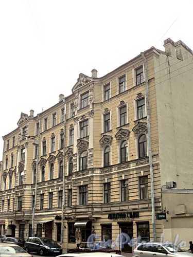Гагаринская ул., д. 25. Фасад здания. Фото сентябрь 2010 г.